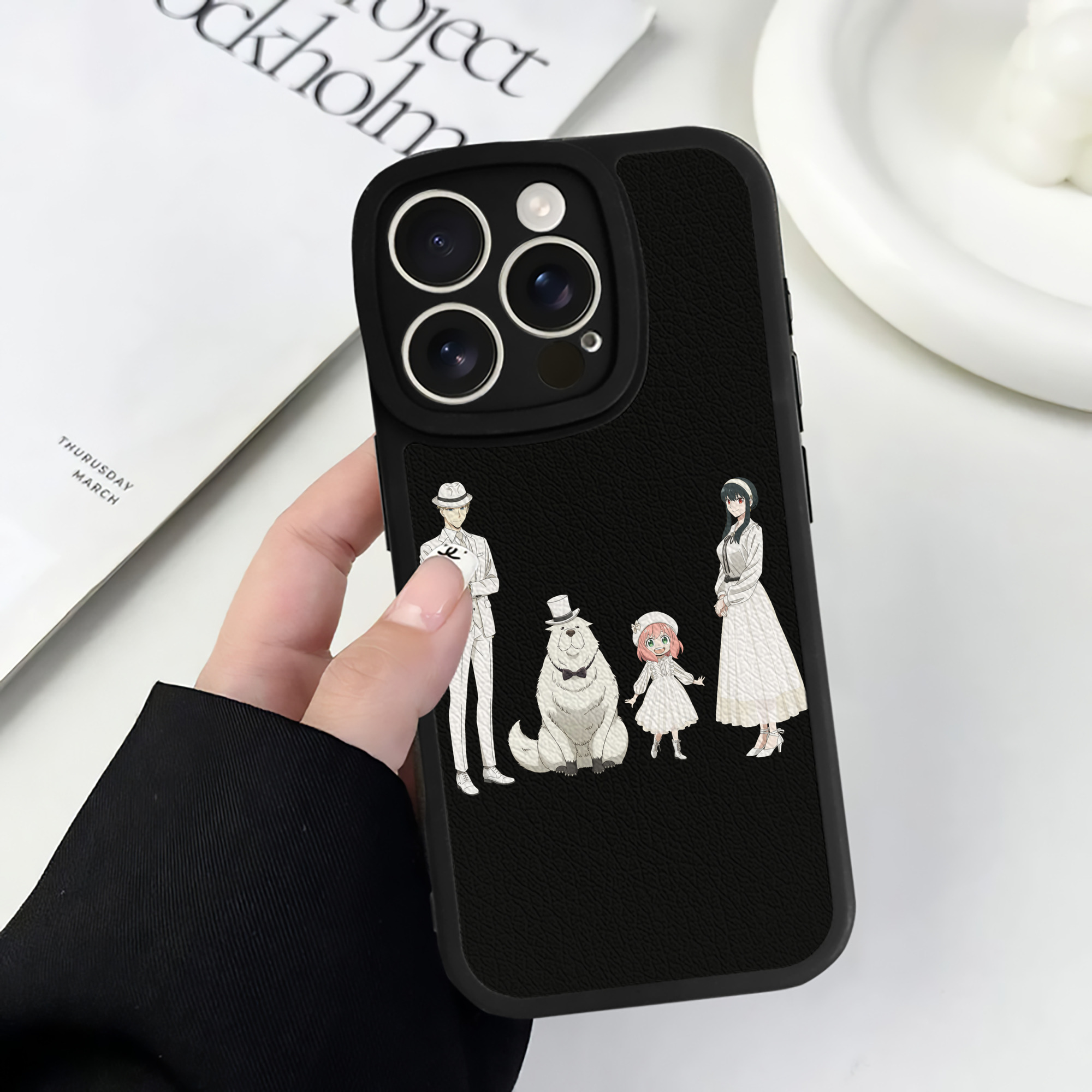 （画像用） SPY×FAMILY间谍家家酒 【iPhone 16シリーズ対応】シリコンスマホケース（レザー調） 材質：シリコン